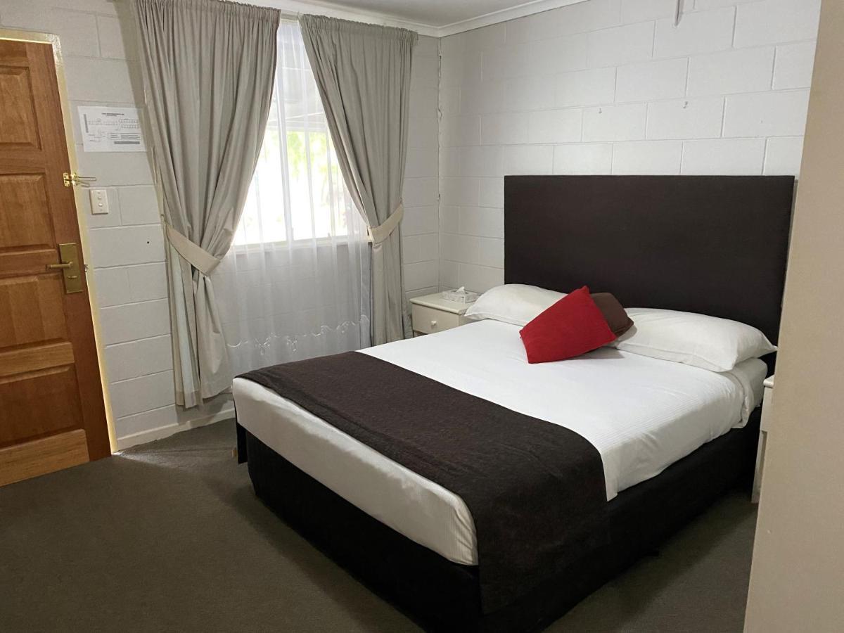McNevins Logan Park Motel Loganholme Buitenkant foto
