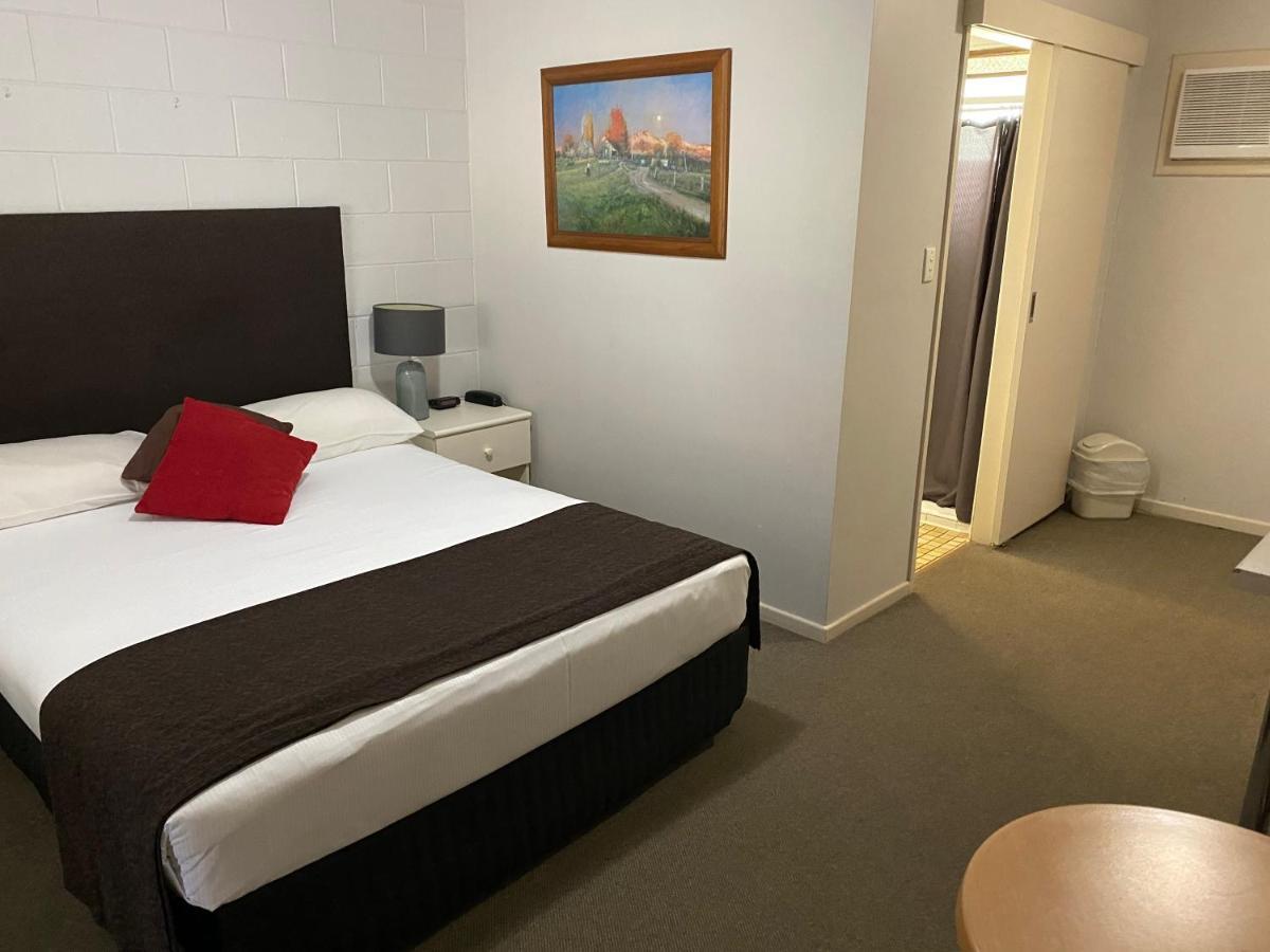 McNevins Logan Park Motel Loganholme Buitenkant foto