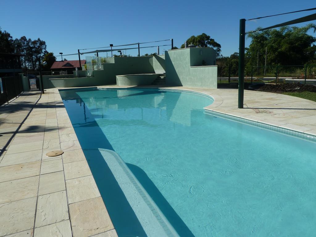 McNevins Logan Park Motel Loganholme Buitenkant foto