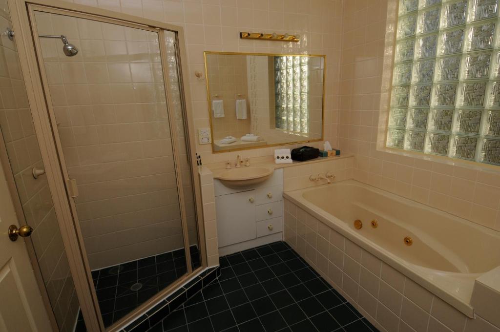 McNevins Logan Park Motel Loganholme Buitenkant foto